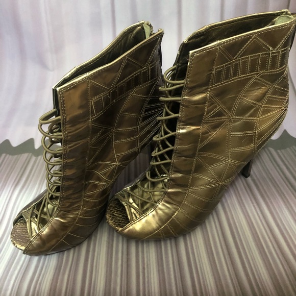 Sam Edelman - Picture 2 of 8